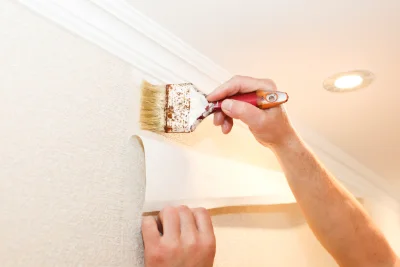 Pose de papier peint à Bertre — revêtements muraux et toiles de verre
